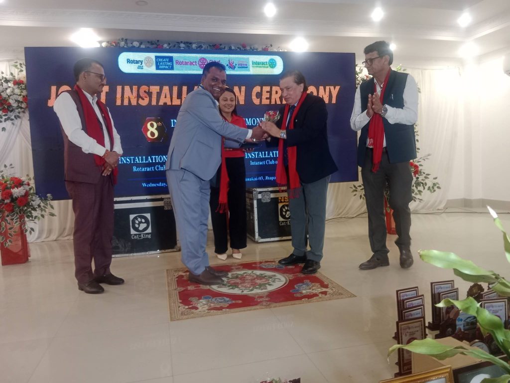 सुरुङ्गा रोटरी, रोट्रयाक्ट र इन्ट्रयाक्ट क्लवको पदस्थापनसँगै सपथ